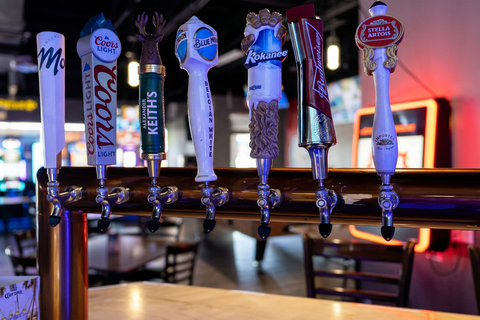 Coach's Corner Sports Bar & Grill in Morinville, AB