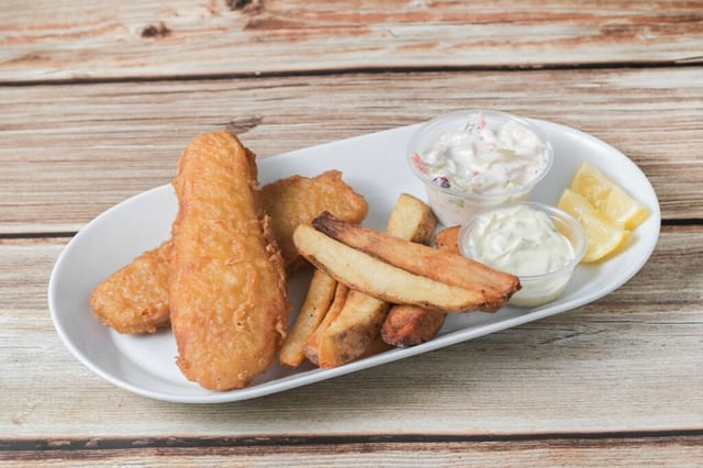 Fish & Chips (2 Pcs).